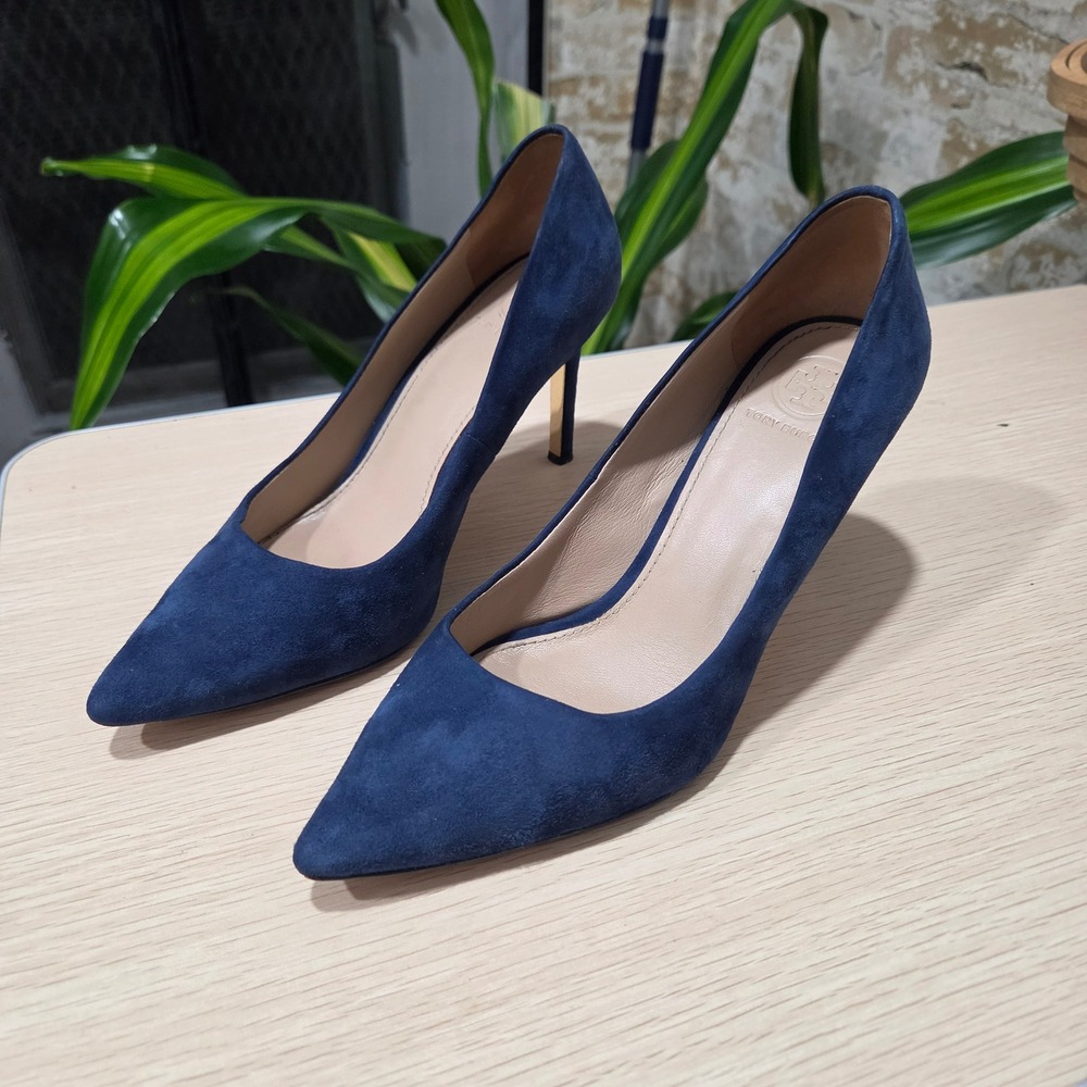 Tory Burch Gigi Navy Blue Suede Pointed Toe Pumps Gold Logo Heel 7M